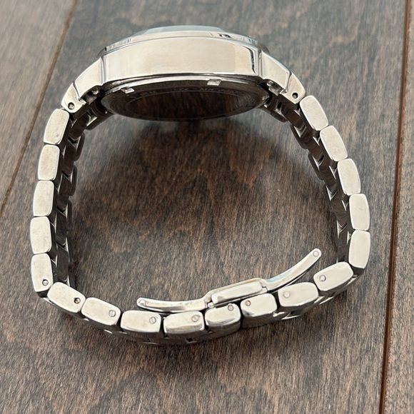 MICHAEL KORS Chronograph White Mother of Pearl Walcott Women's Watch, Jewellery - Picture 12 of 13